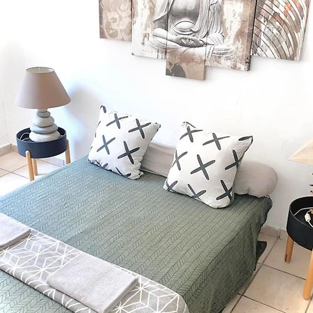 Appartement Calme Au Coeur De La Bastide St-Louis Carcassonne Bagian luar foto
