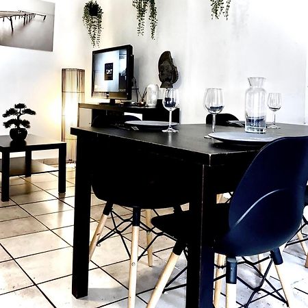 Appartement Calme Au Coeur De La Bastide St-Louis Carcassonne Bagian luar foto