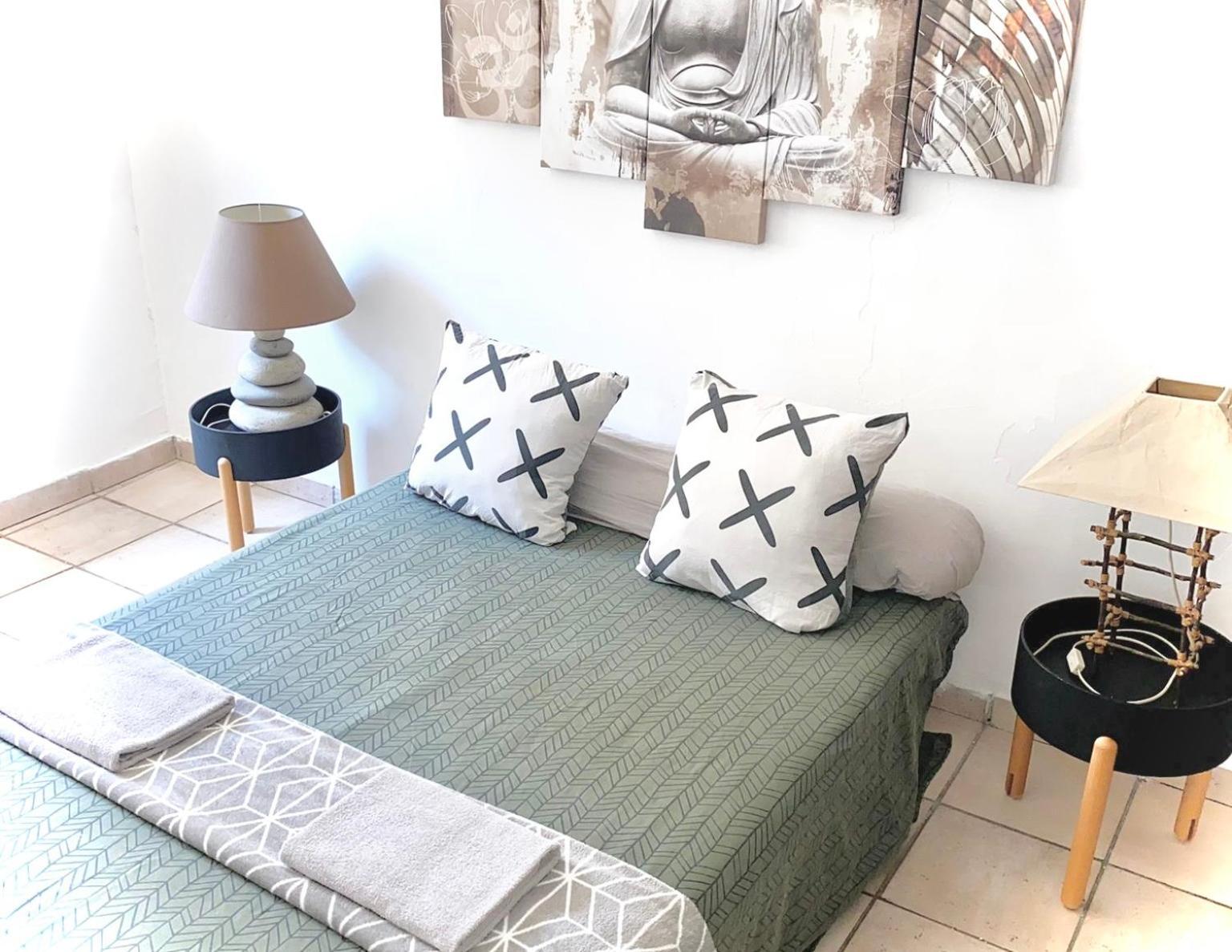 Appartement Calme Au Coeur De La Bastide St-Louis Carcassonne Bagian luar foto